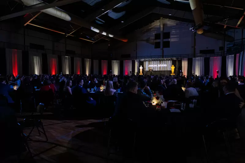 Chamber Gala Draws Sold Out Crowd to Honor Businesses Post-Pandemic