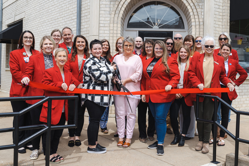 Chamber hold Ribbon Cutting for Menagerie on Main