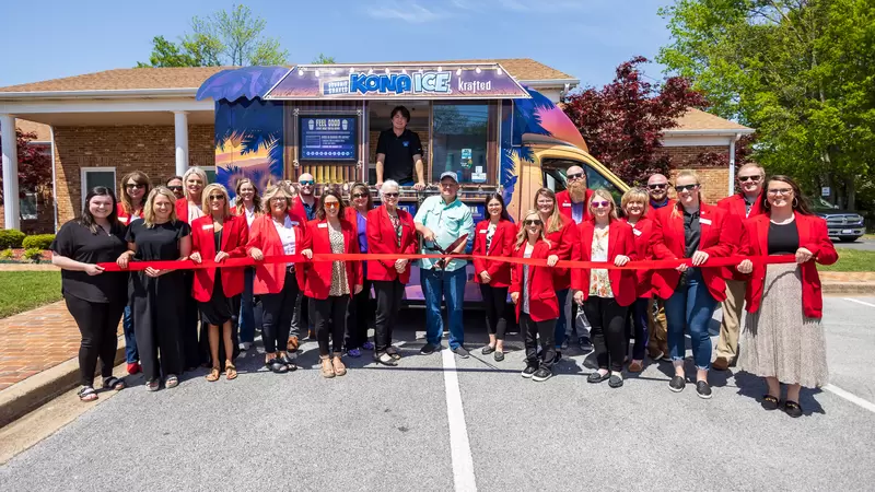Kona Ice celebrates Ribbon Cutting