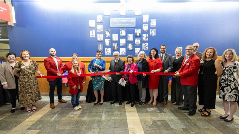 Chamber holds Ribbon Cutting for Hall of Opportunity at Lyon College
