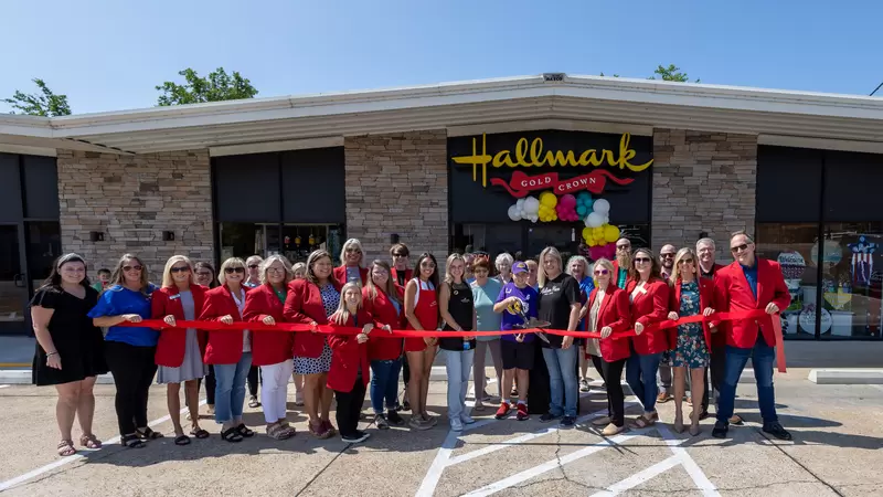 Carlee’s Hallmark and Midtown Plaza celebrate Ribbon Cutting.