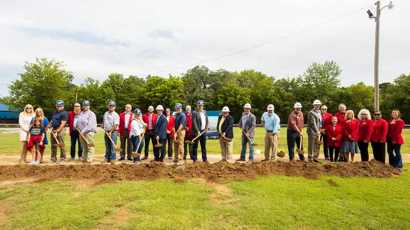 Southside School District holds Groundbreaking 