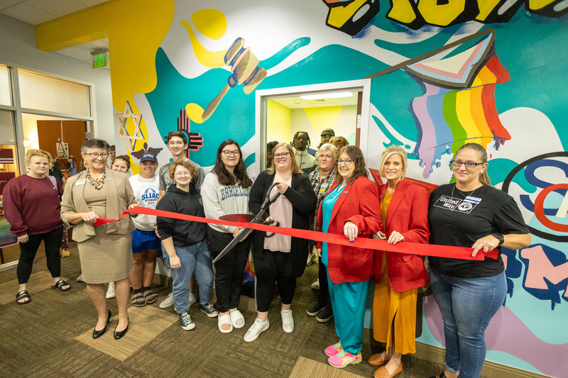 Lyon College celebrates Ribbon Cutting for Serve our Students Pantry