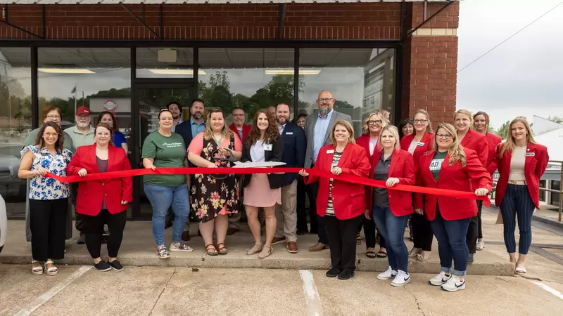 BACC Holds Ribbon-Cutting for Home Helpers Batesville