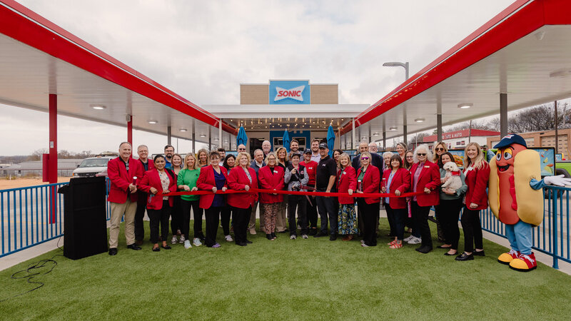 Sonic Drive-In Celebrates New Location